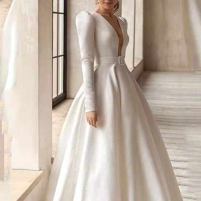 Shailise | Abito bianco di raso fine in elegante stile francese