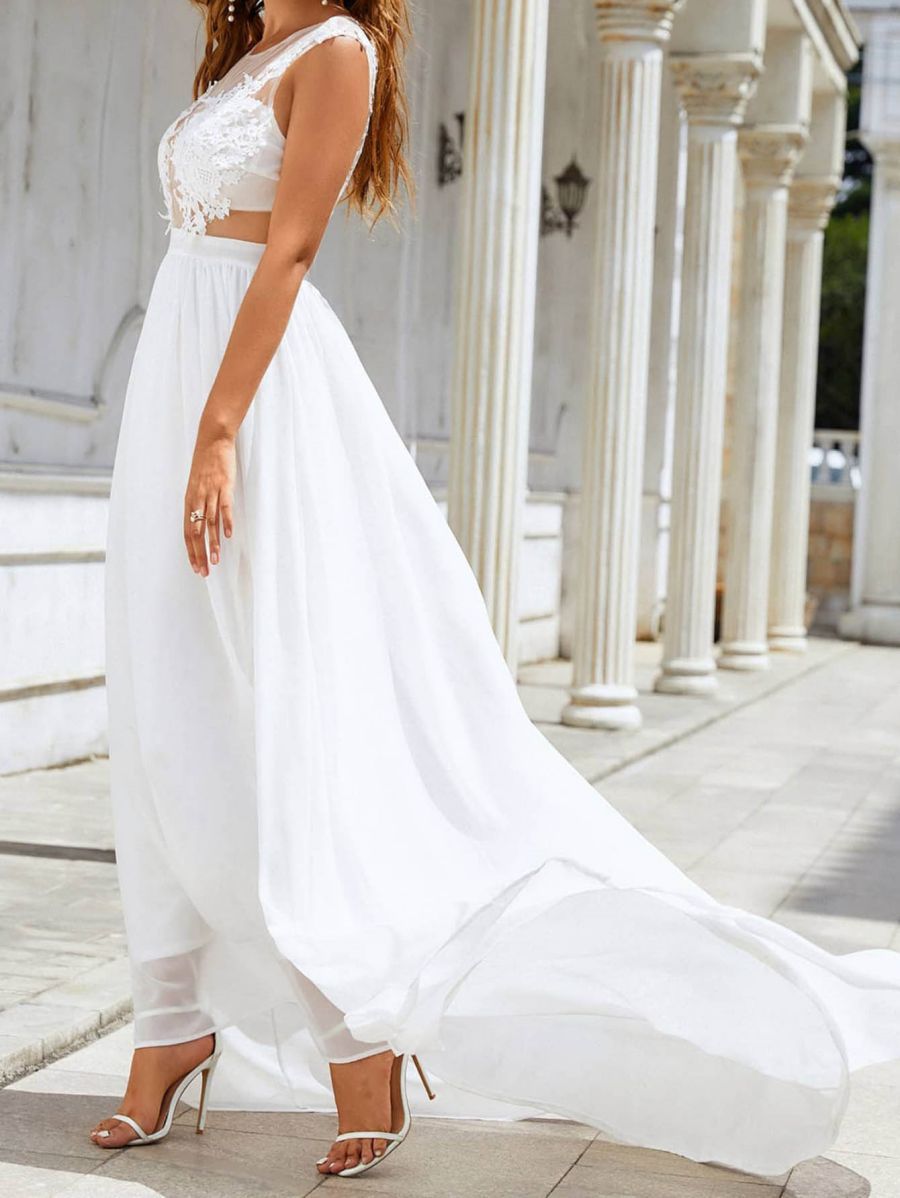 Gisela | Abito da sposa ampio con pizzo, strascico e gonna fluida in chiffon